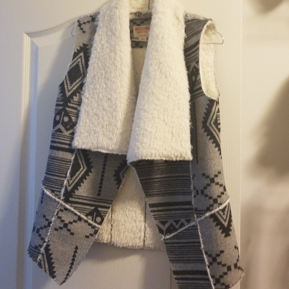 Mossimo Grey fur vest